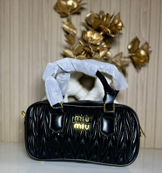 Sac à main chic Miu Miu