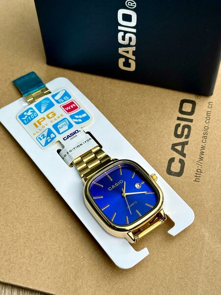 Montre Casio Dorée Classique