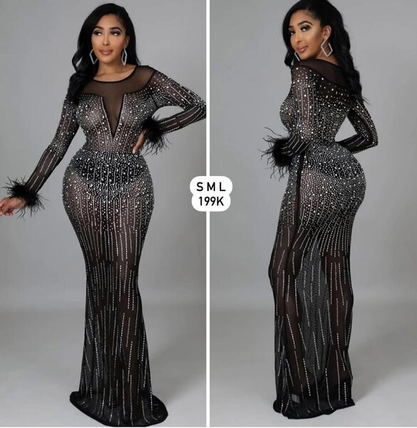 Robe soirée élégante brillante