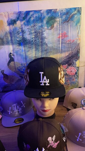 Casquette brodée LA