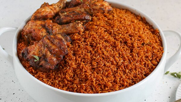 Smokey Jollofe rice &Chicken