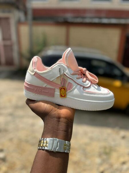 Basket et sac à main