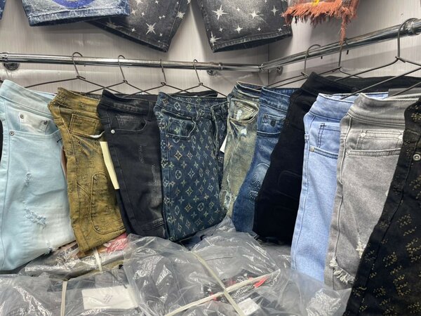 Jeans tendance pour hommes