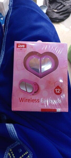 Écouteurs sans fil œuf d'amour