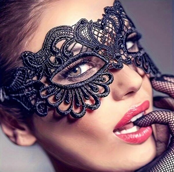 Masque élégant dentelle noir