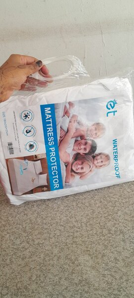 MATTRESS PROTECTOR