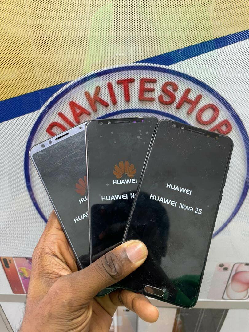 HUAWEI NOVA 2S QUASI NEUF 128/6GO RAM IMPORTÉ