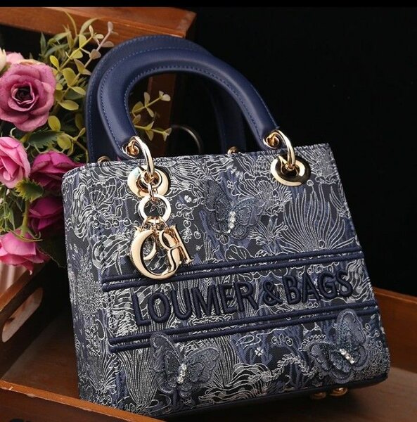 Sac à main brodé élégant