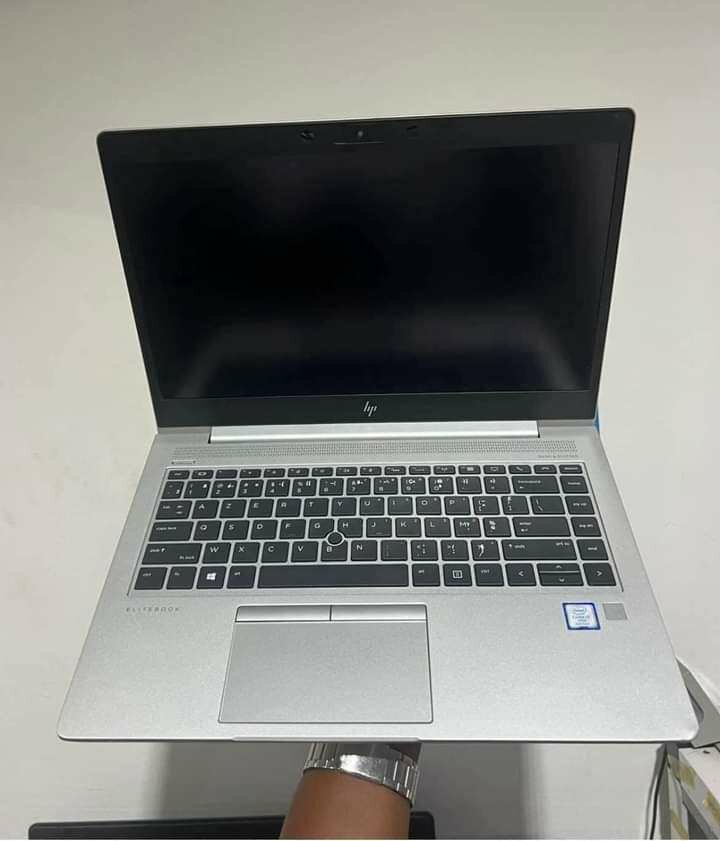 Nous vendons des ordinateurs de qualités avec garantie plus