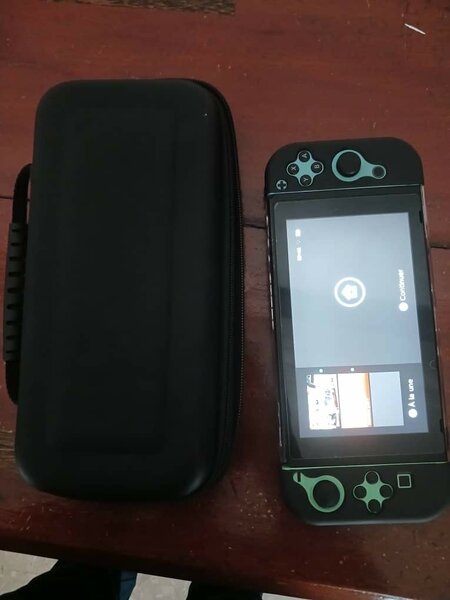 Nintendo switch craquée