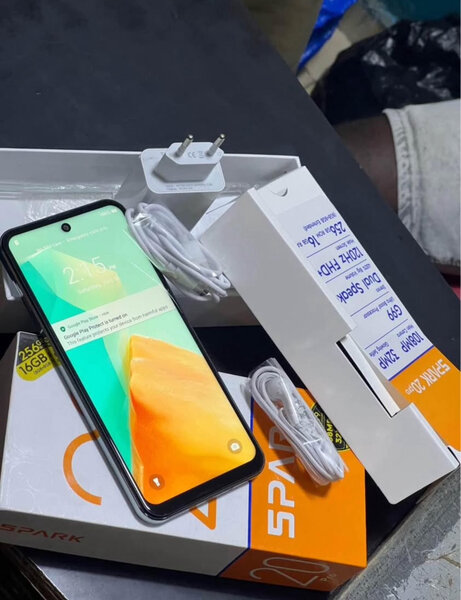 Tecno spark 20