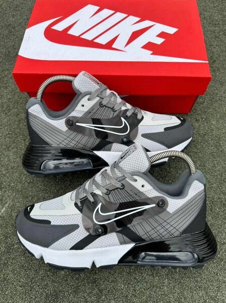 Nike disponible pour les hommes