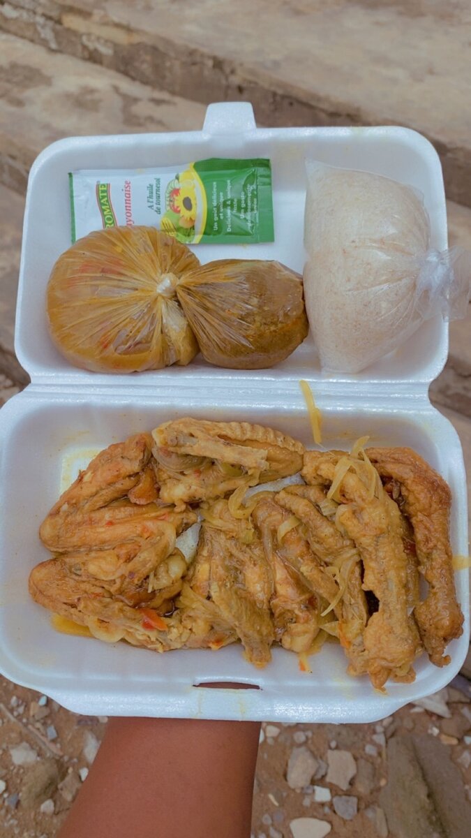 Mélange d'aile et patte