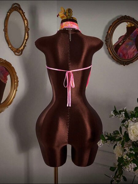 Top dos-nu coloré chic