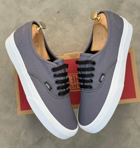 Sneakers Vans gris élégants