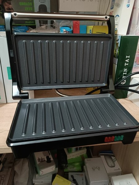 Grille press électrique.