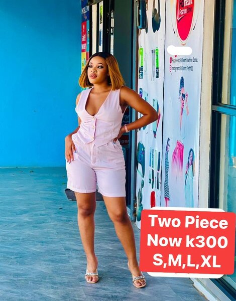 Set of beautiful women's clothing (top and bottom) pink