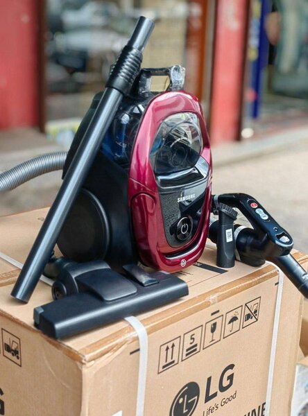 Aspirateur LG Kompressor