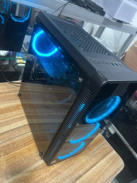 Uc Gamers core i5 10th