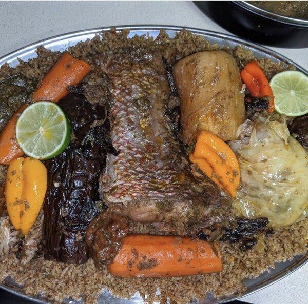 Poisson Grillé avec Riz Parfumé