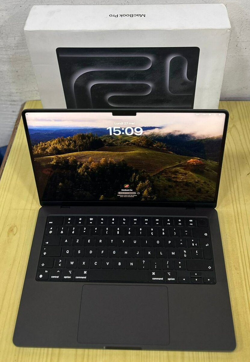 TRÈS BON PC MacBook Pro M3 (Retina 14.5 pouce 2023)