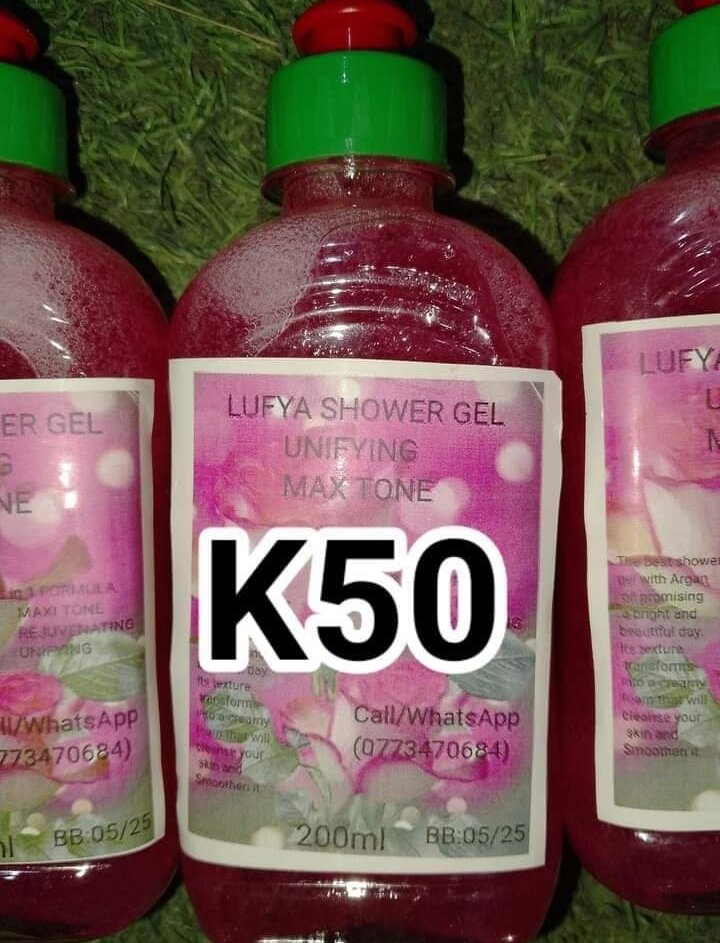 ORGANIC MAXITONE SHOWER GELS