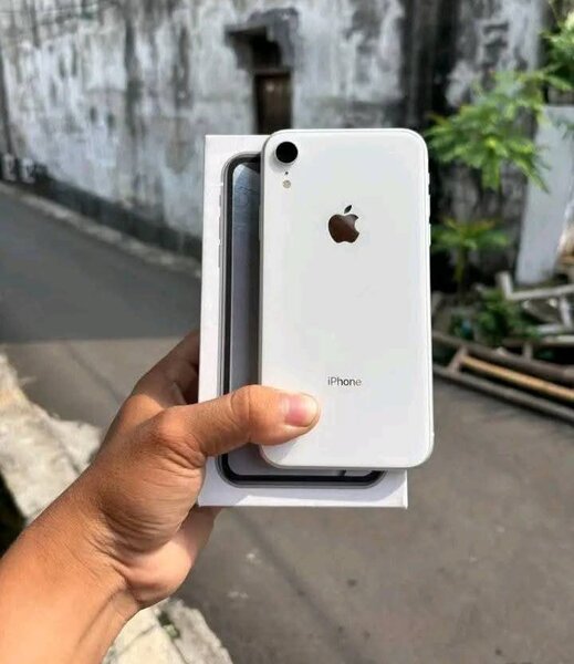 iPhone XR Blanc 64Go