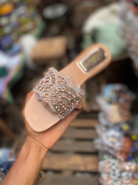 Sandales ornées élégantes