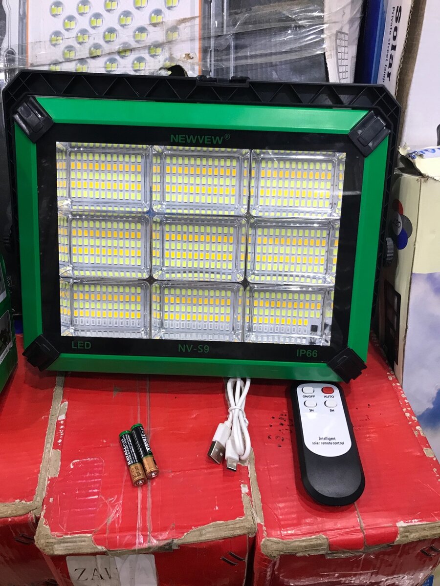 Projecteur solaire 1000W