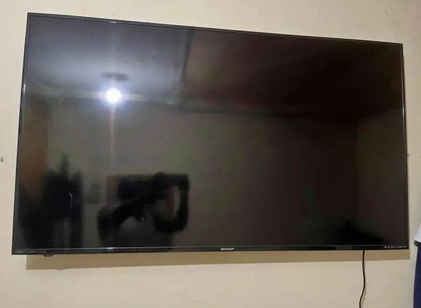 Télévision LED 65 pouces