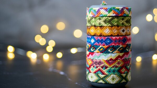 Bracelets brésiliens colorés