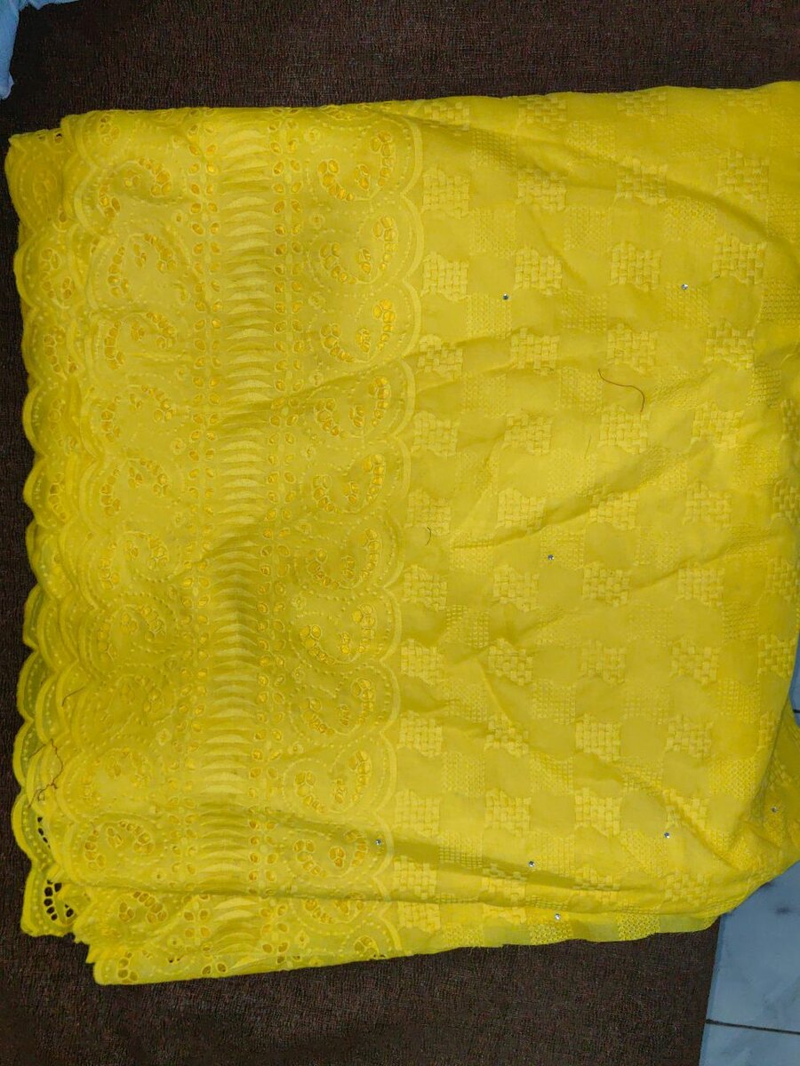 Tissu brodé Osian Star