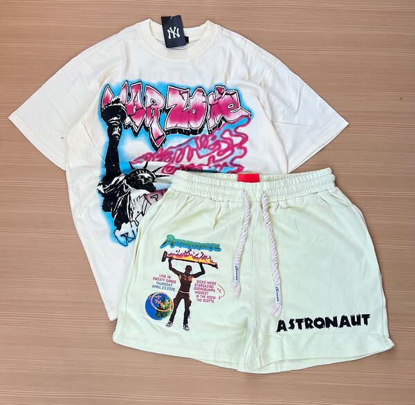 T SHIRT & SHORTS