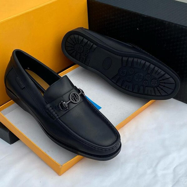 CLARKS CLASSIC WEAR