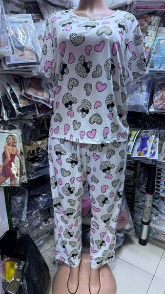 Pyjama imprimé cœurs