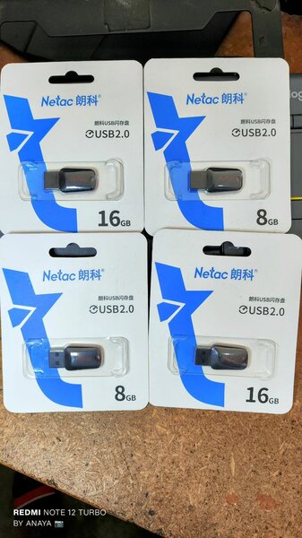16GB & 8GB Flash Drive Original Netac U197