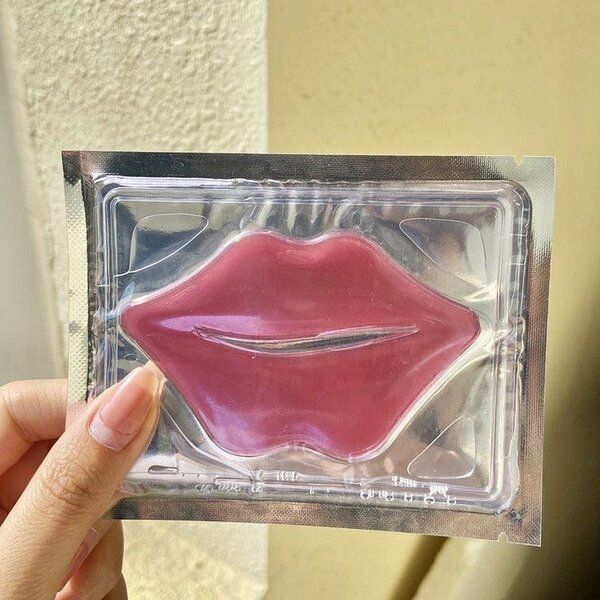 Lip mask