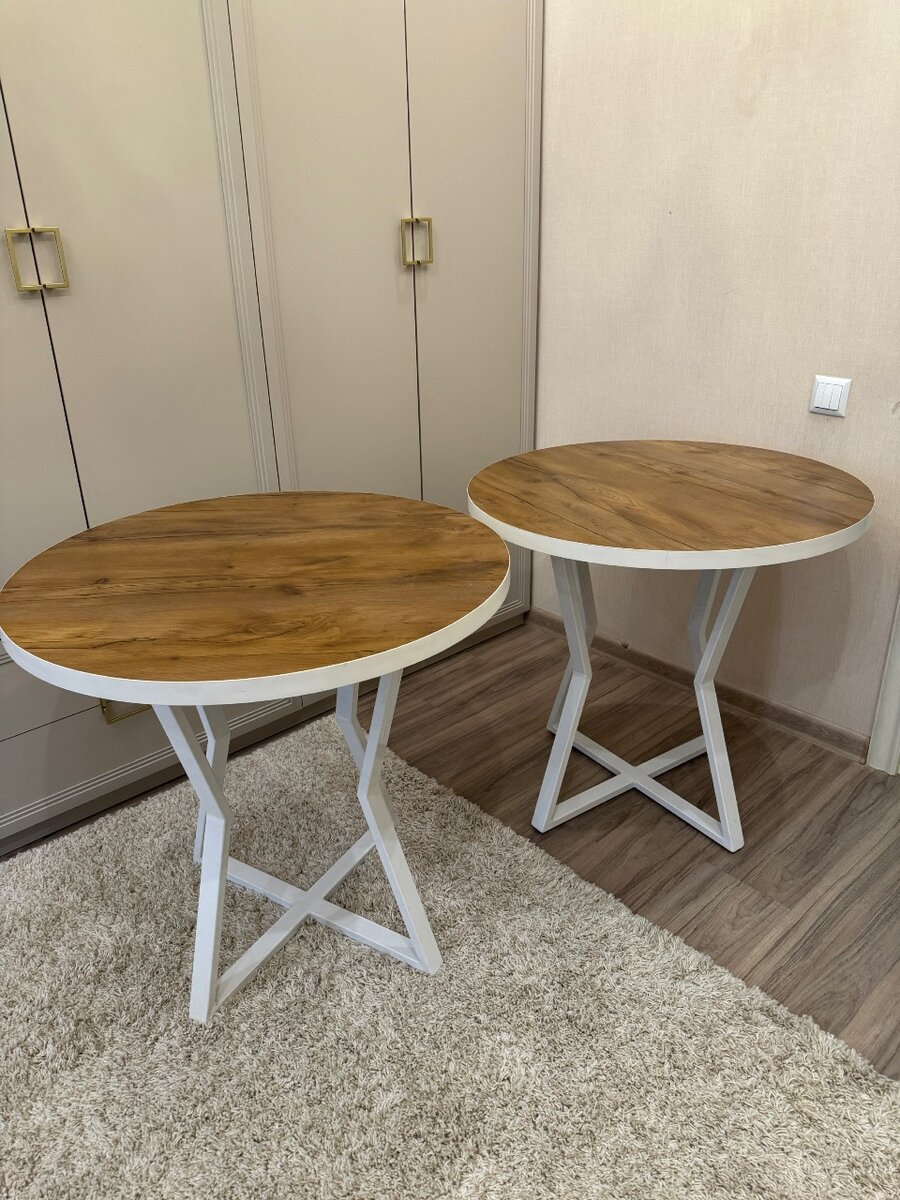 Продаются качественные два стола