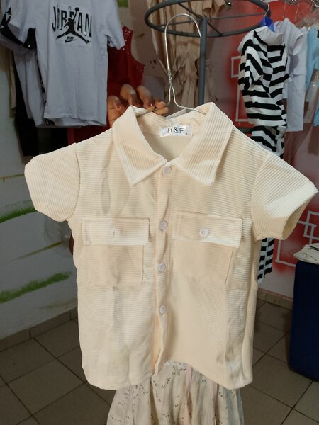 Ensemble enfant beige en velours côtelé