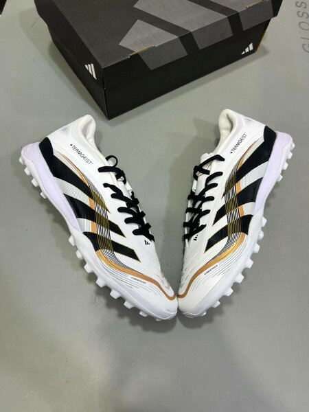 Chaussures de Football Adidas