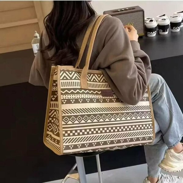 Sac cabas ethnique tendance