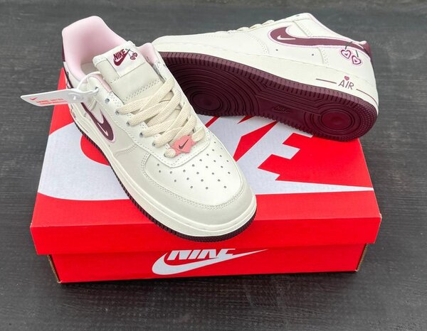 Baskets Nike Air Force 1 Blanches