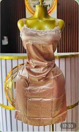 Nuisette Satinée Élégante