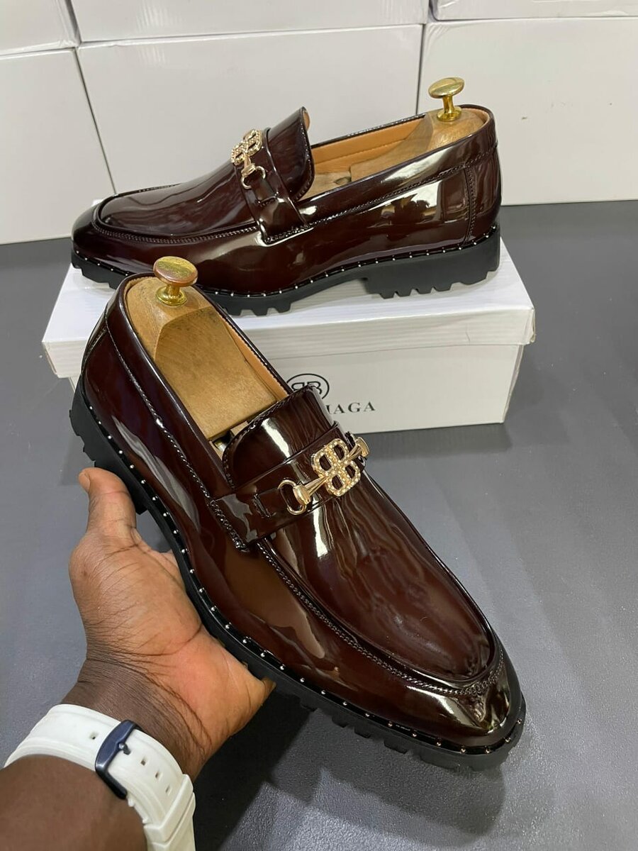 Mocassins en cuir verni pour hommes