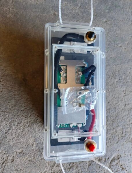 12.8volts300ah lithium battery