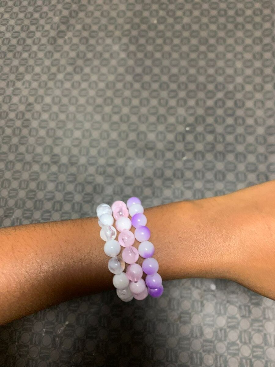 Bracelets colorés en perles