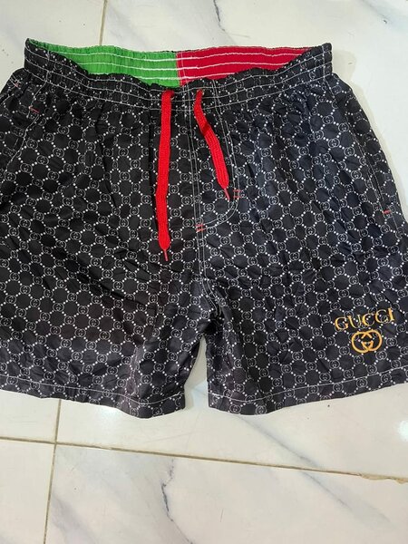 Short de bain élégant