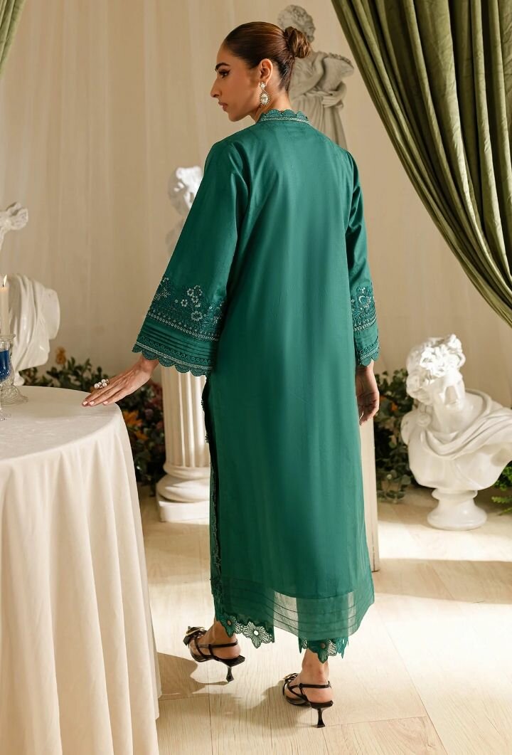 Nureh outfit in 40%off. 2 piece embroidered cambric jacquard