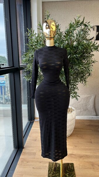 Robe longue moulante noire