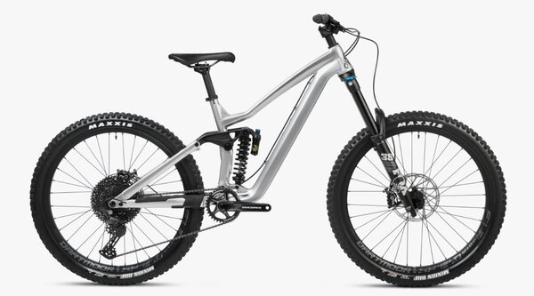 Vélo tout-terrain robuste